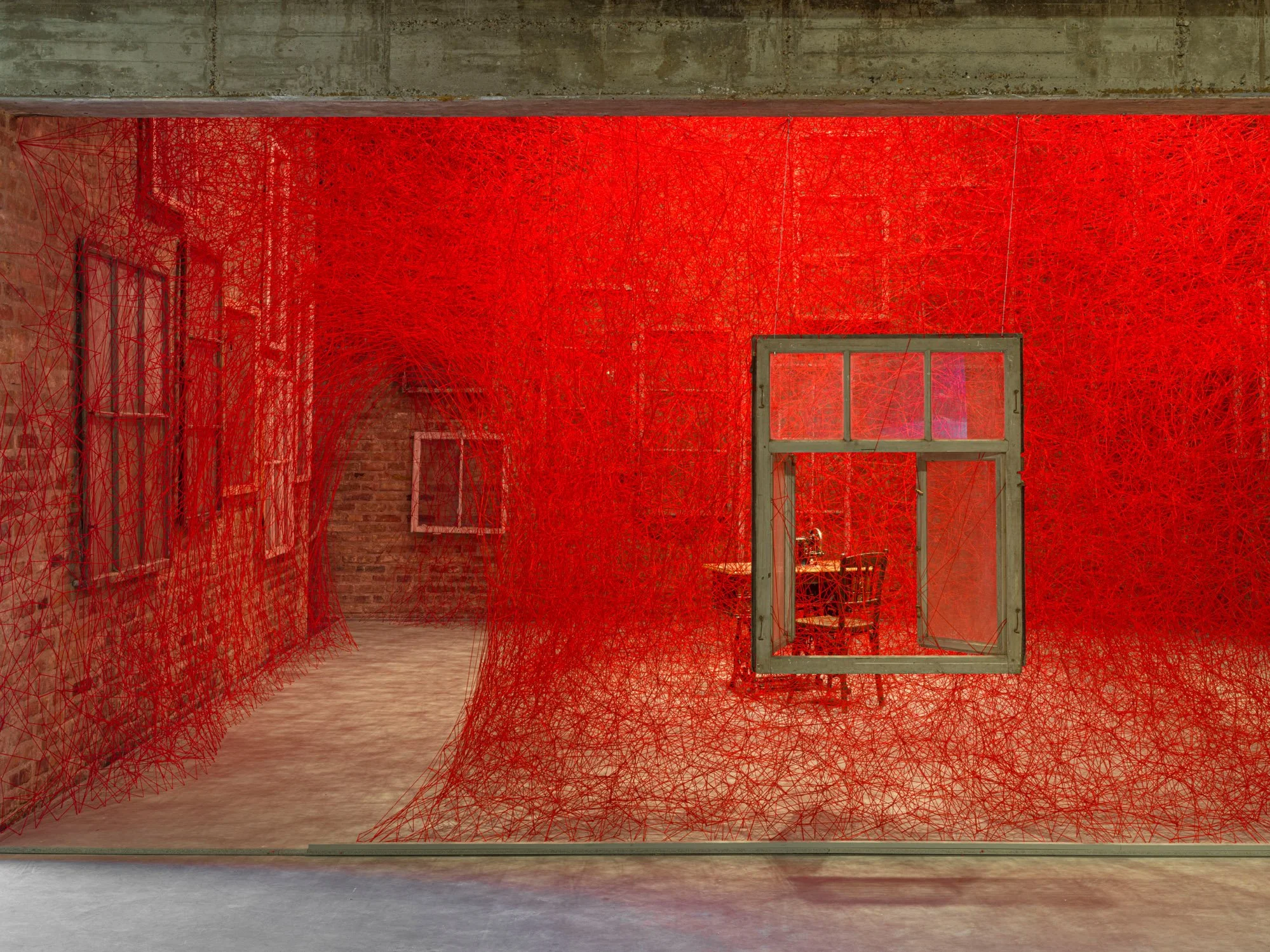 CHIHARU SHIOTA–塩田千春